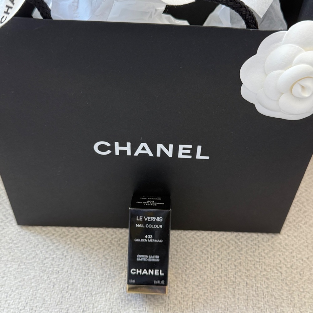 New Limited Edition Chanel Nail Polish Dazzling Artist #405 - Picture 3 of 6